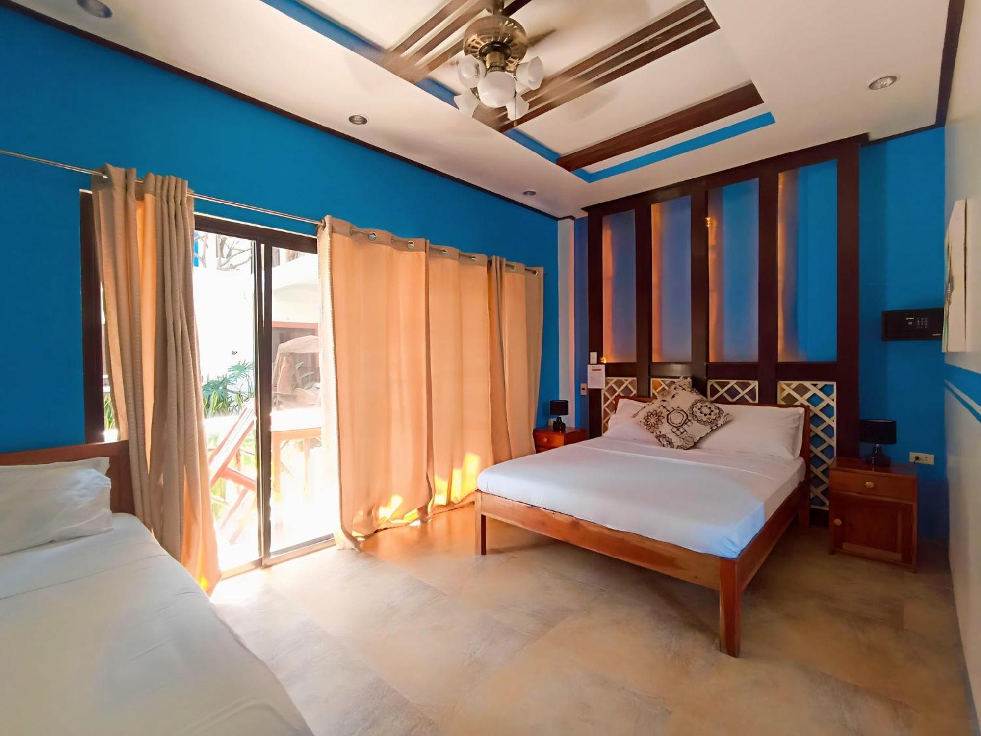Hotel Oasis Port Barton