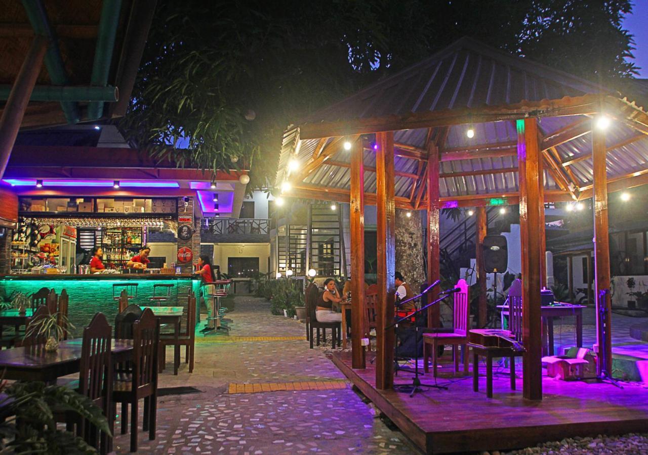 Oasis Port Barton Hotel 3*